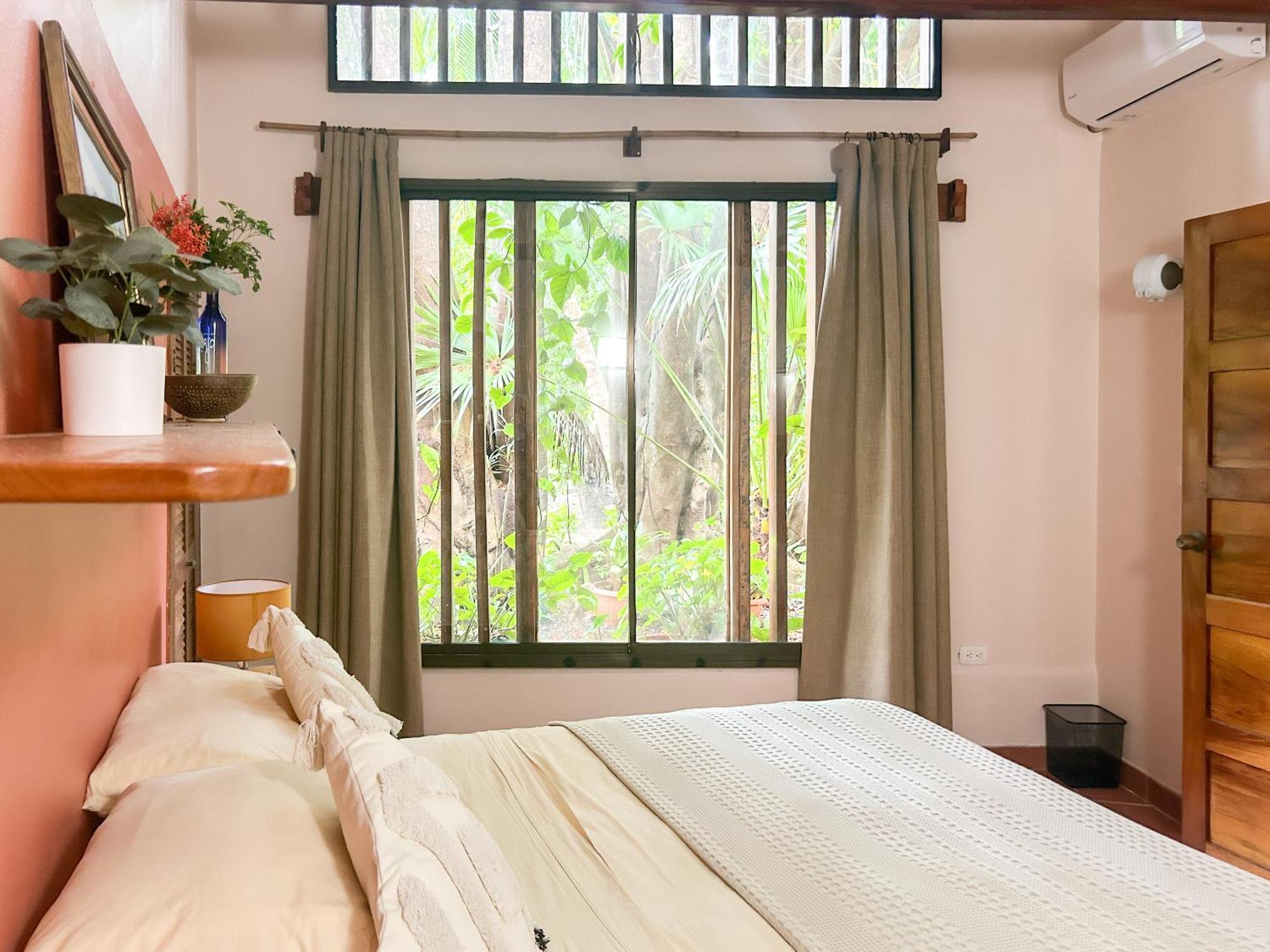 Fenix Hotel - On The Beach Самара Экстерьер фото