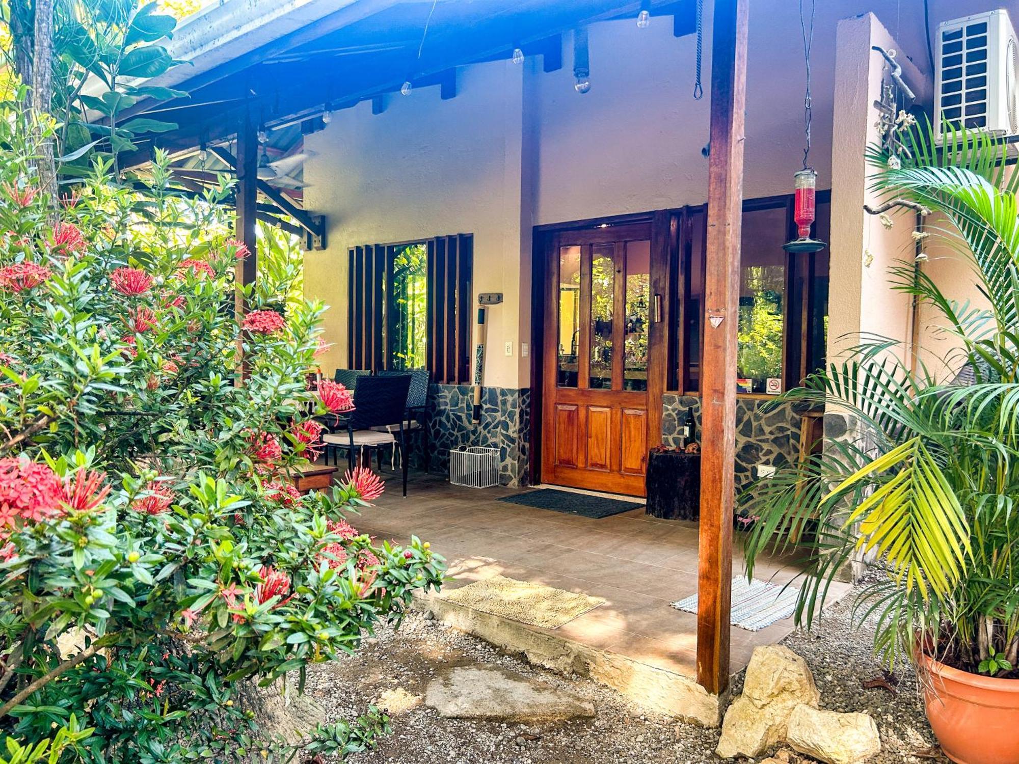 Fenix Hotel - On The Beach Самара Экстерьер фото